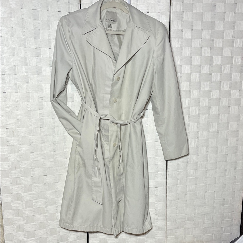 Anne Klein Elegant Bone Trench Coat Side Zip Pockets Size 6